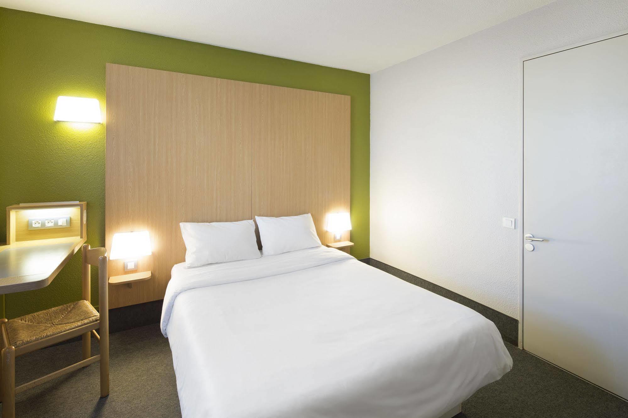 B&B Hotel Troyes Saint-Parres-Aux-Tertres Exteriör bild